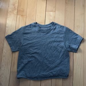 Simple gray tee- trendy